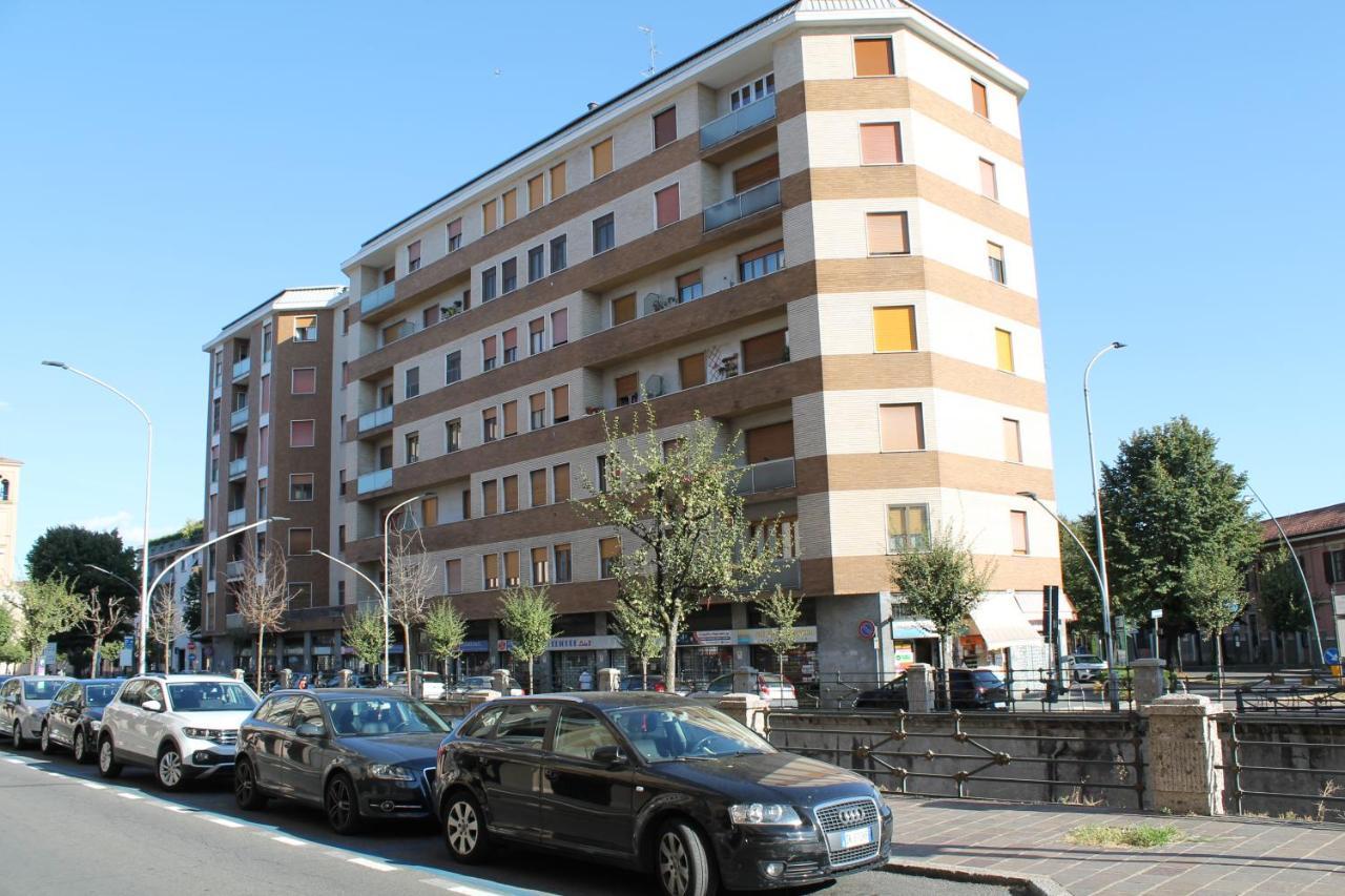 L'Appartamento Della Stazione Di Saronno Eksteriør bilde
