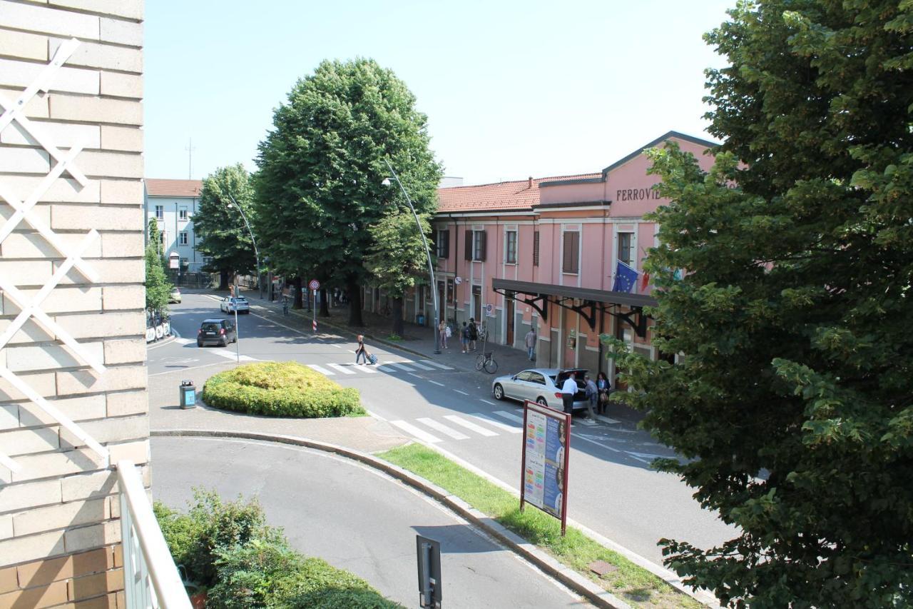 L'Appartamento Della Stazione Di Saronno Eksteriør bilde